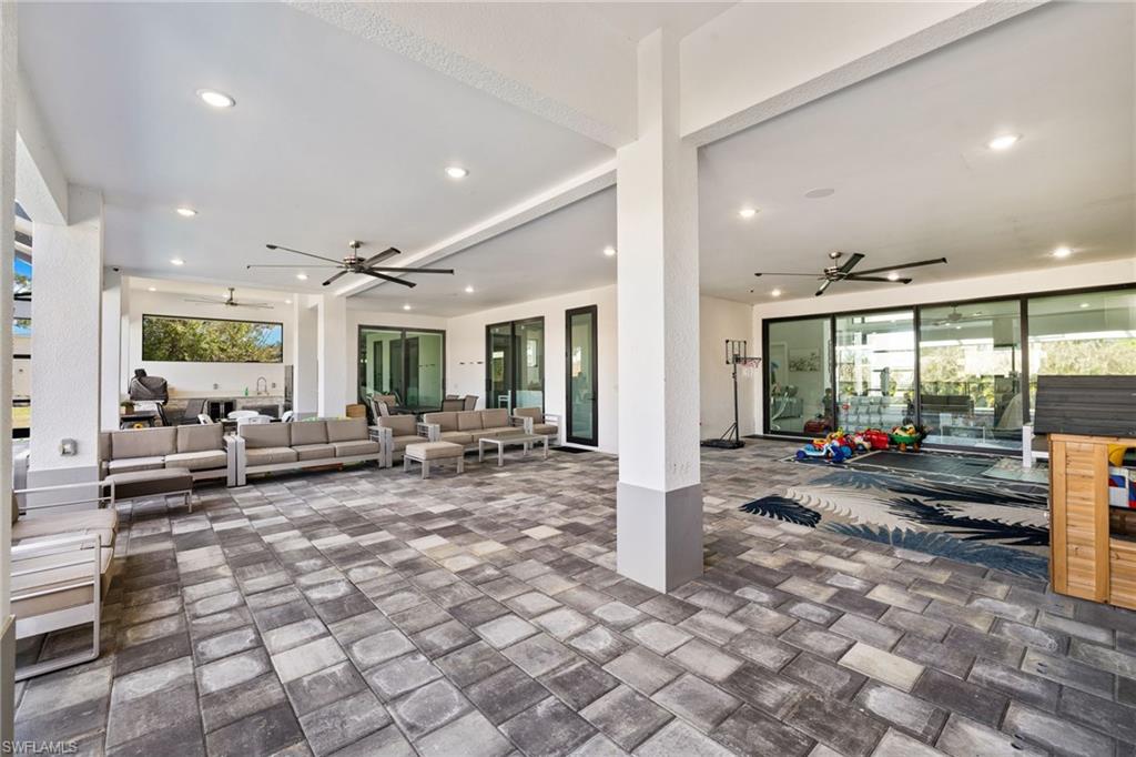 PINE SHADOWS AIR PARK - Residential