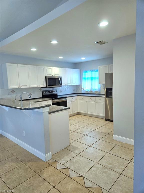 CAPE CORAL - Residential Lease