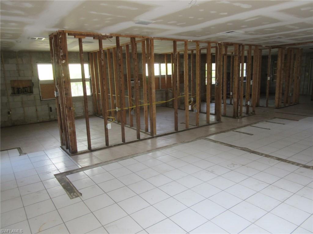 MCPHIE PARK - Residential