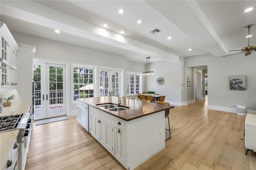 AQUALANE SHORES - Residential