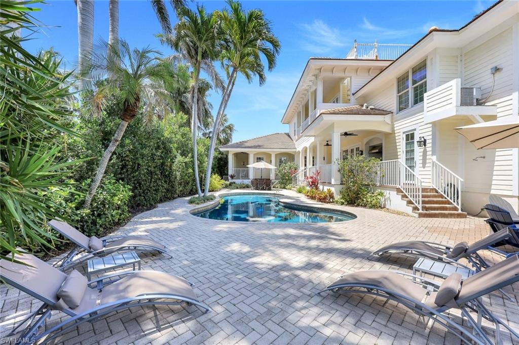 AQUALANE SHORES - Residential