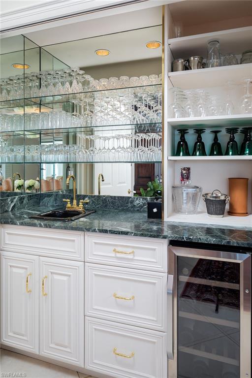 VIA DELFINO - Residential