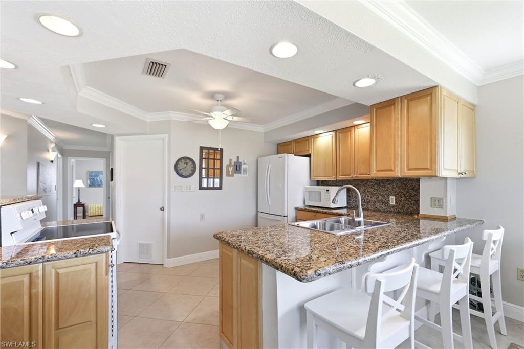 BAY HARBOR CLUB CONDO - Residential