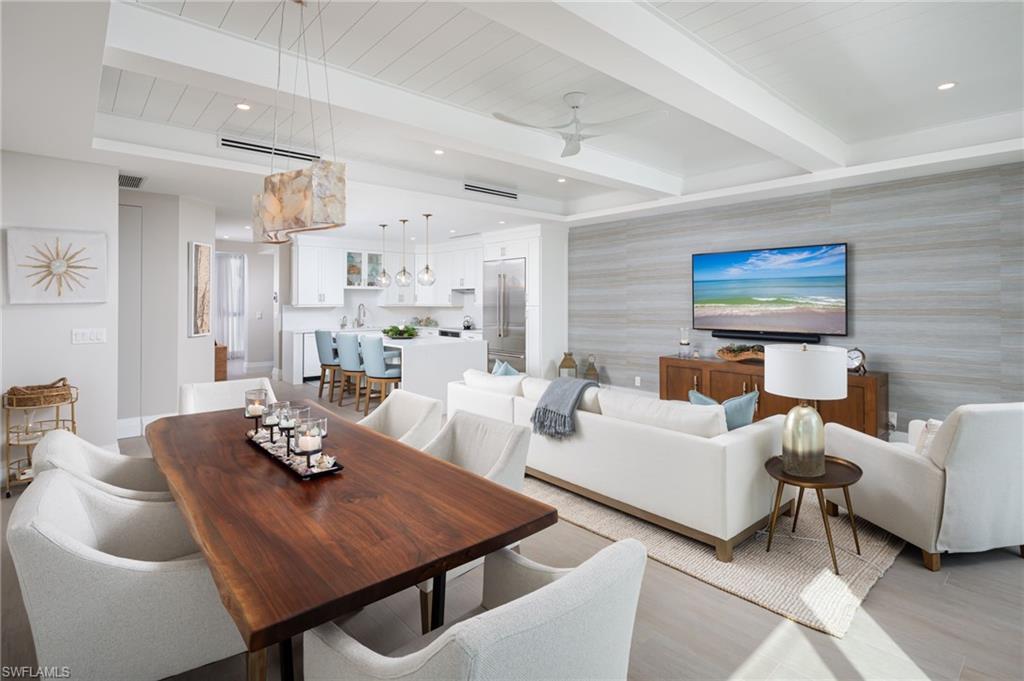 VENETIAN VILLAS - Residential