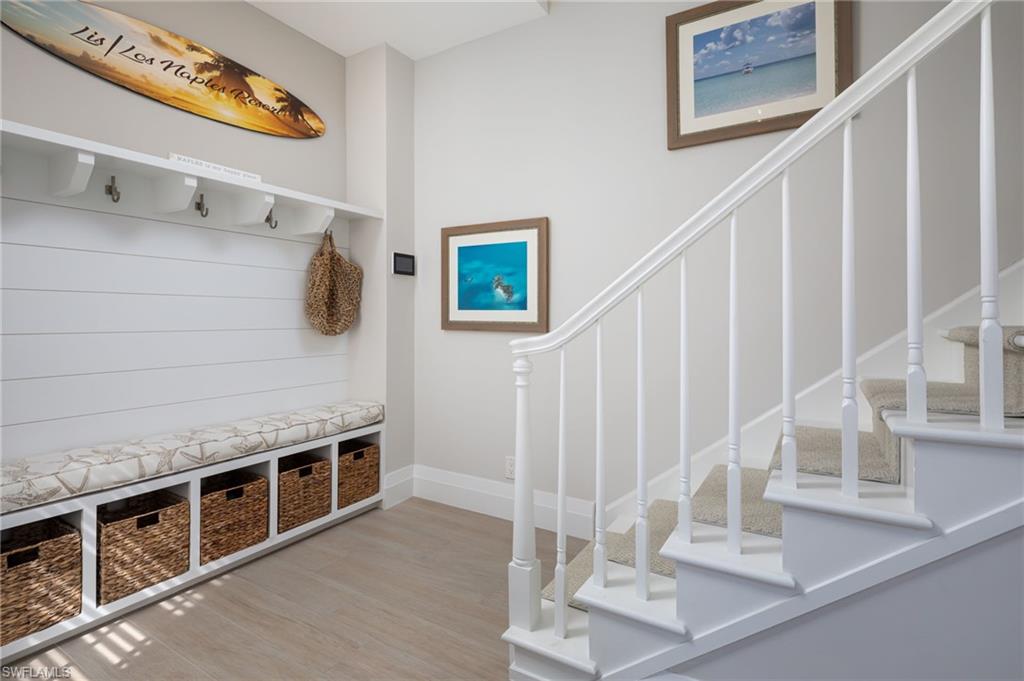 VENETIAN VILLAS - Residential