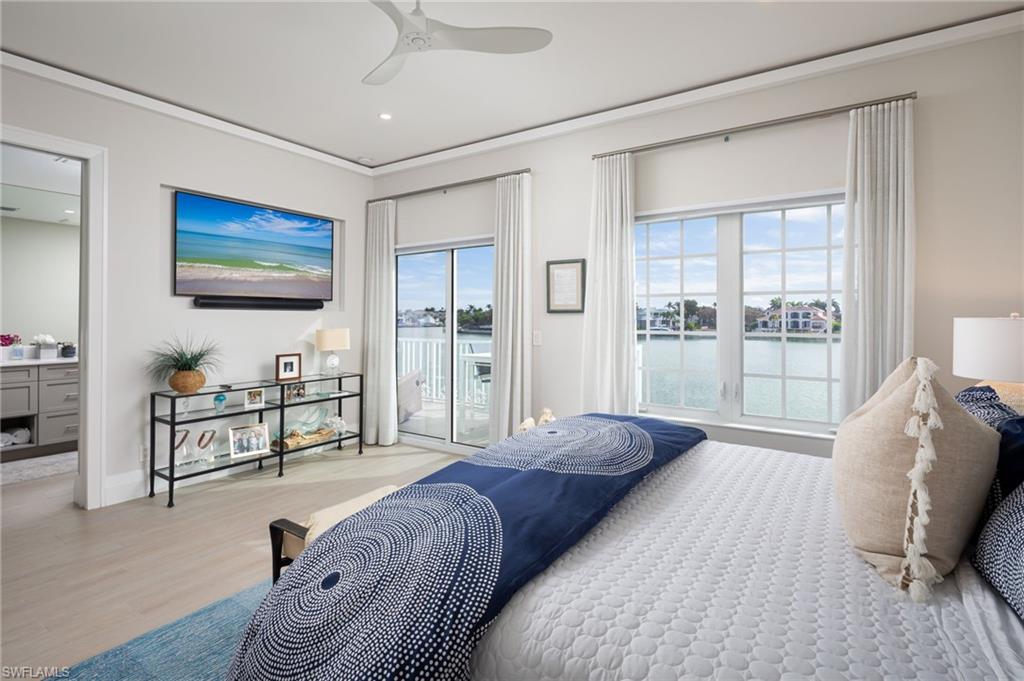 VENETIAN VILLAS - Residential