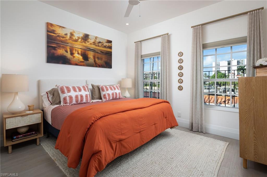 VENETIAN VILLAS - Residential