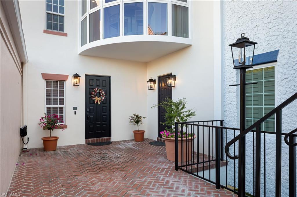 VENETIAN VILLAS - Residential