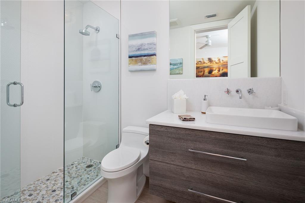 VENETIAN VILLAS - Residential