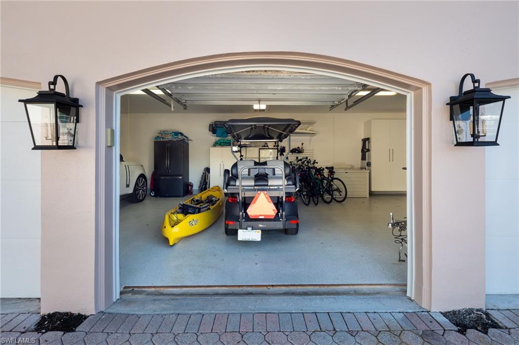 VENETIAN VILLAS - Residential