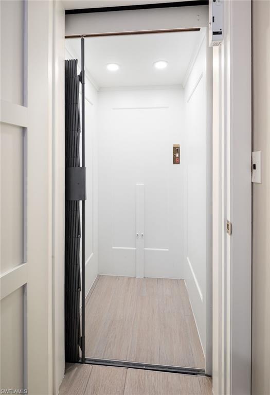 VENETIAN VILLAS - Residential