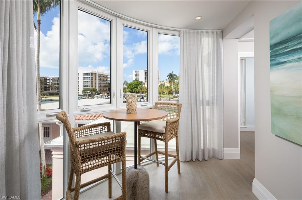 VENETIAN VILLAS - Residential