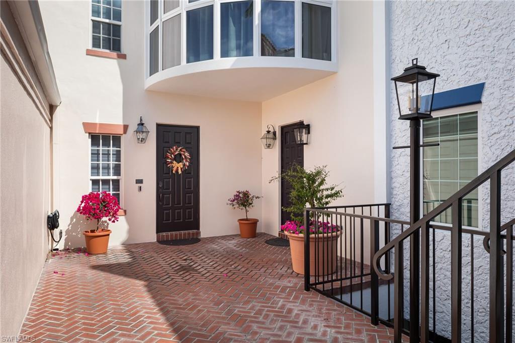 VENETIAN VILLAS - Residential