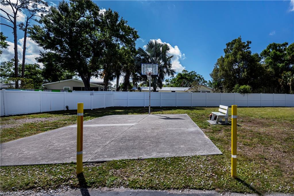 FOUNTAIN VIEW RV RESORT - Land