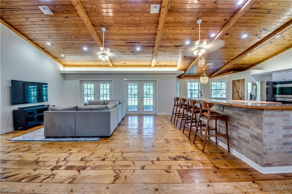 HUNTERS GLEN - Residential