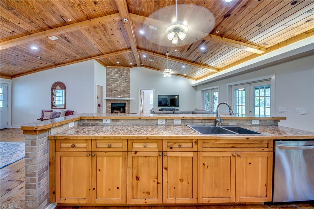 HUNTERS GLEN - Residential