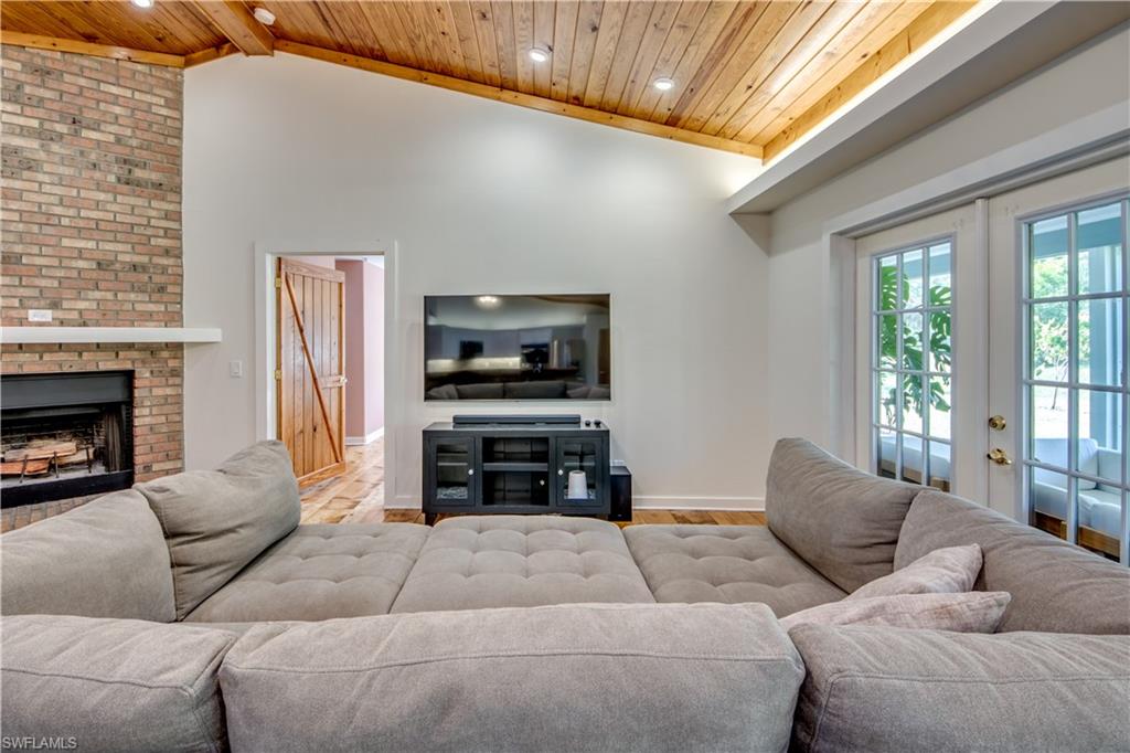 HUNTERS GLEN - Residential