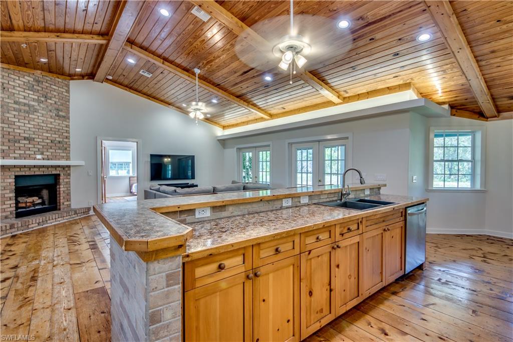 HUNTERS GLEN - Residential