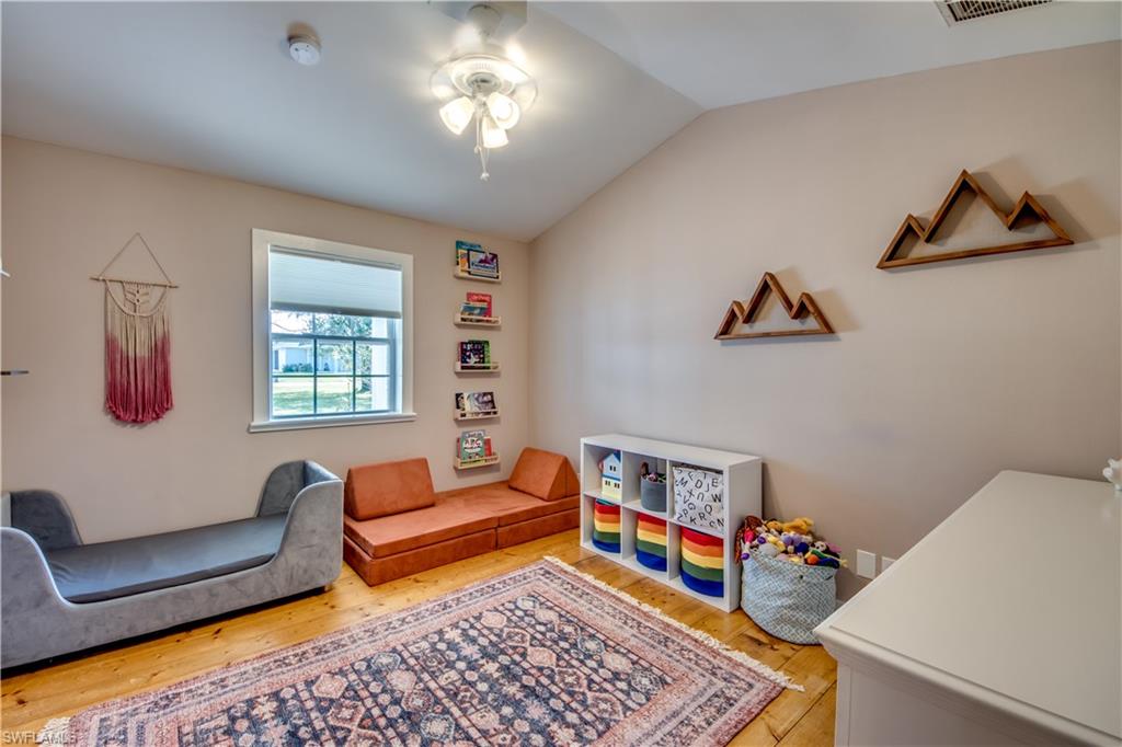 HUNTERS GLEN - Residential