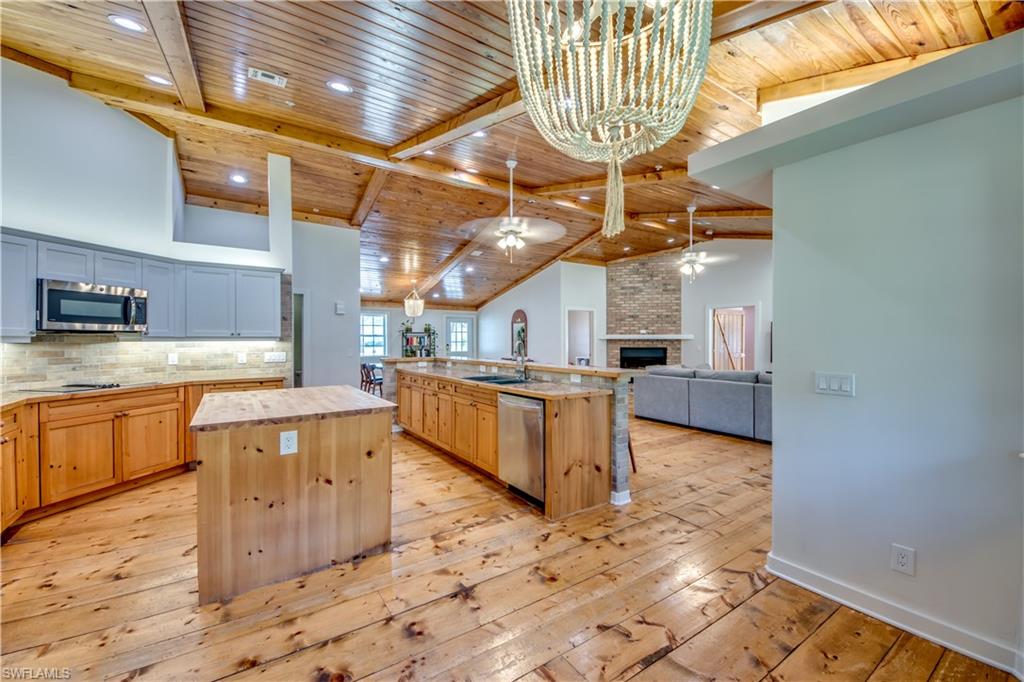 HUNTERS GLEN - Residential