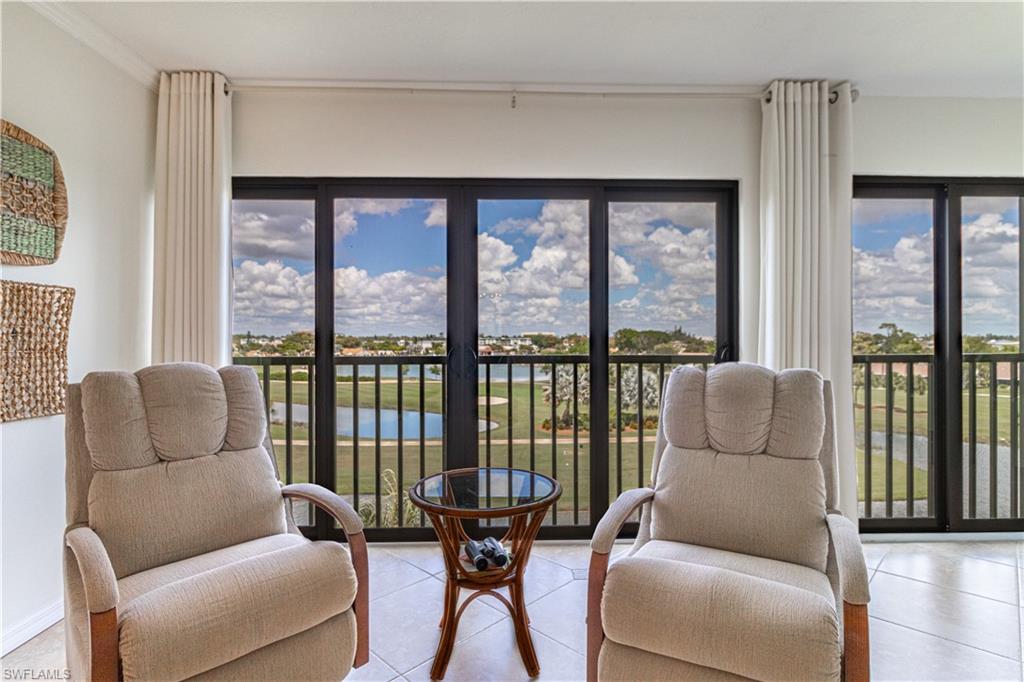 SEVEN LAKES - Residential