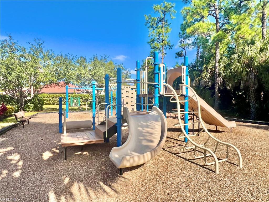 THE SHORES - Residential