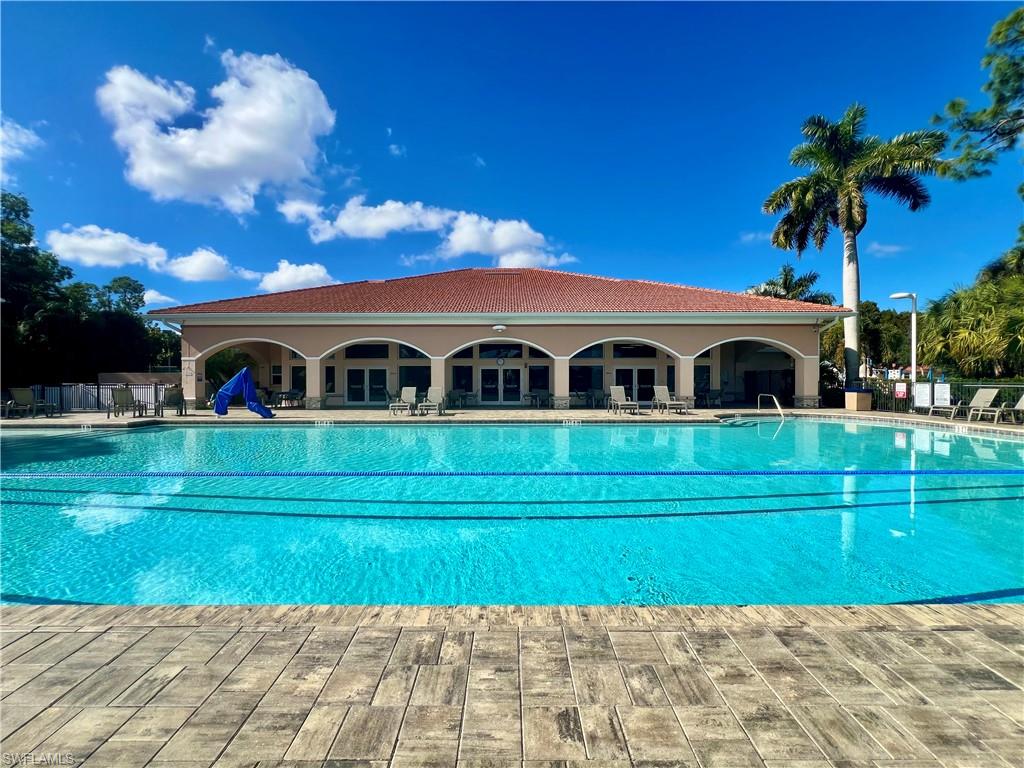 THE SHORES - Residential