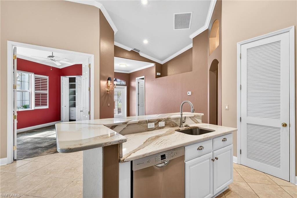 WATER'S EDGE - Residential