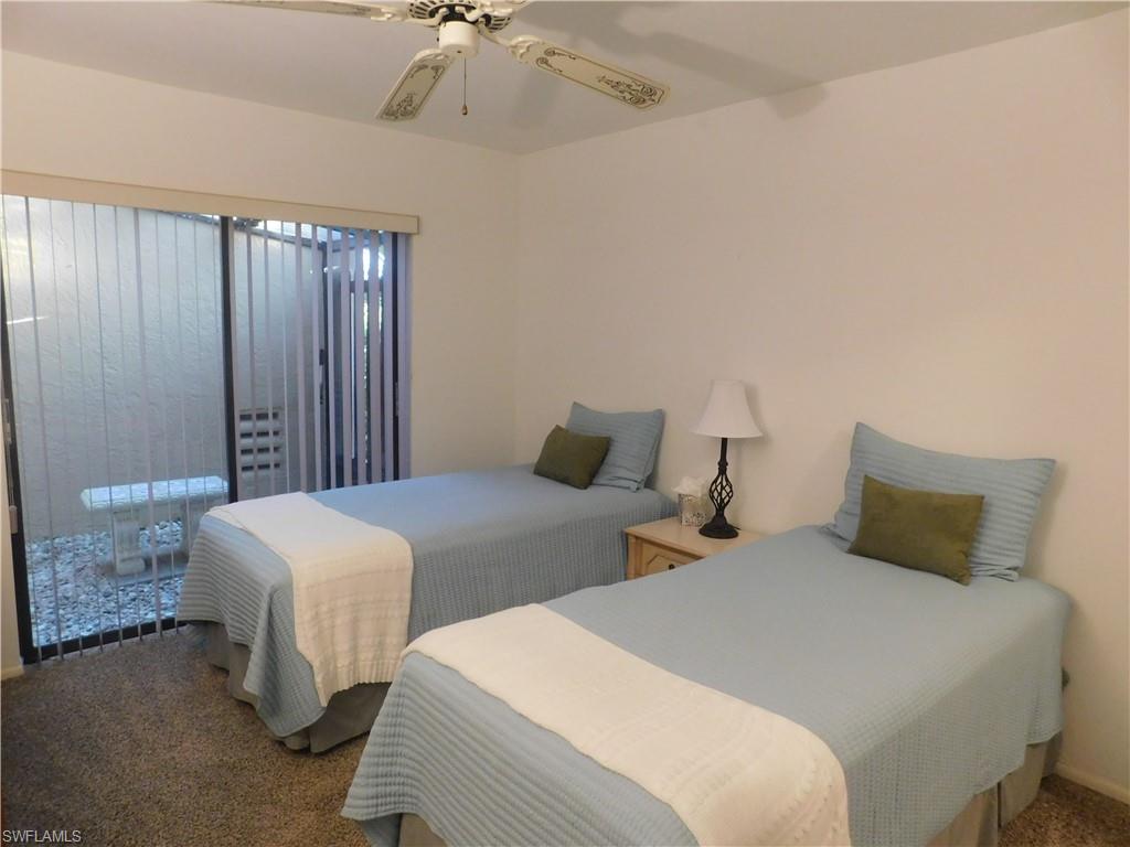 ADMIRALTY YACHT & RACQUET CLUB - Residential