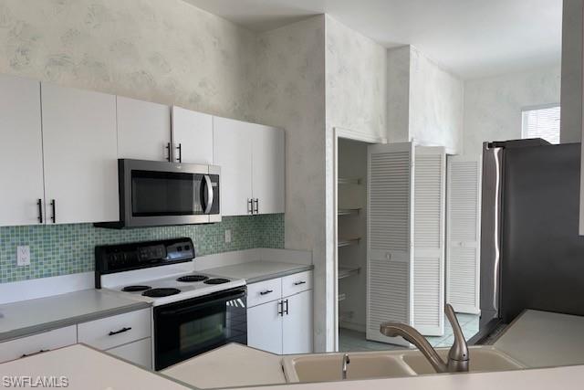 SABAL SPRINGS GOLF AND RACQUET CLUB - Residential