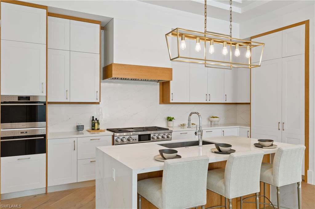 ROYAL HARBOR - Residential