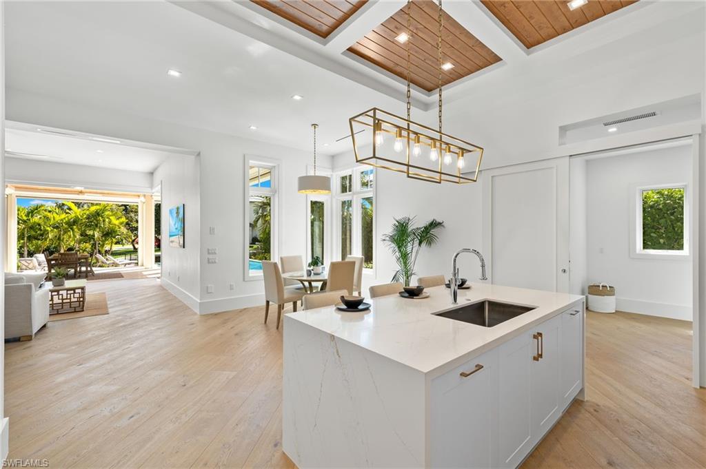 ROYAL HARBOR - Residential