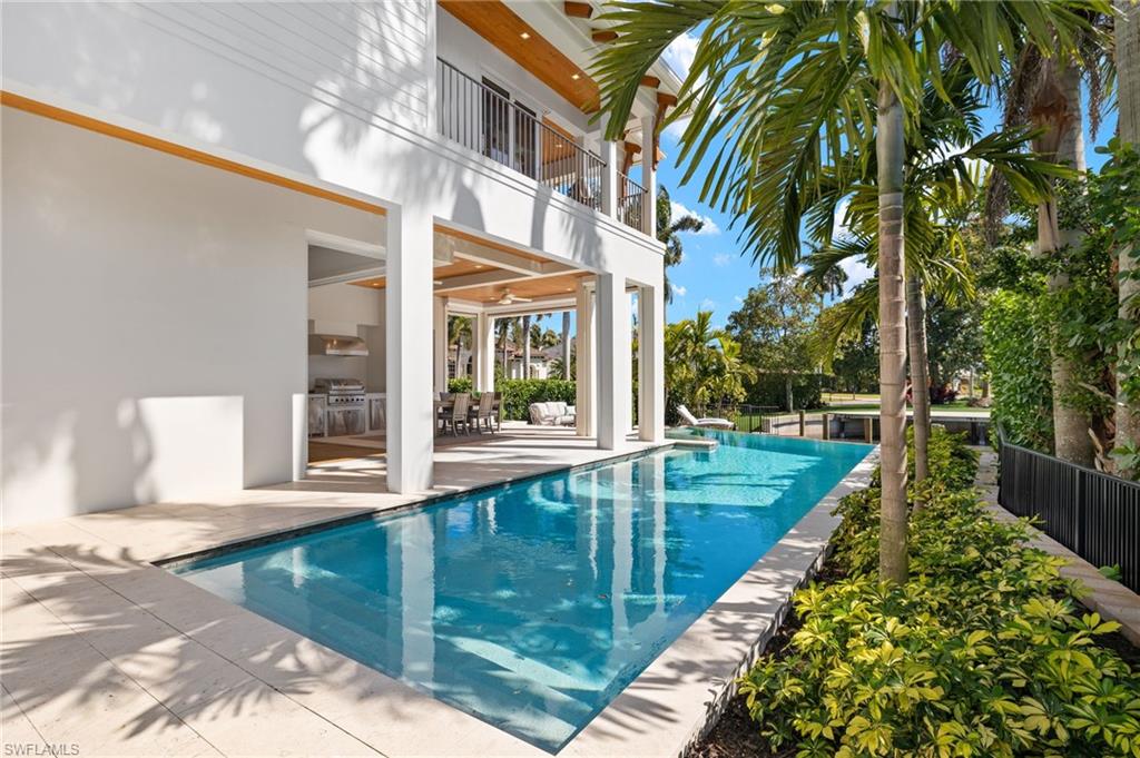 ROYAL HARBOR - Residential