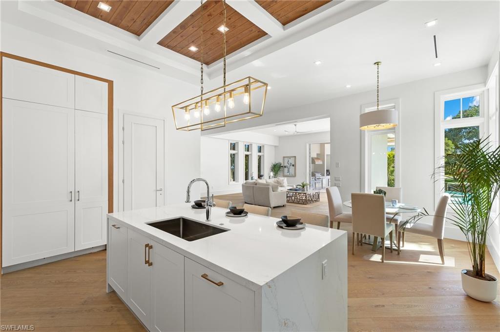 ROYAL HARBOR - Residential