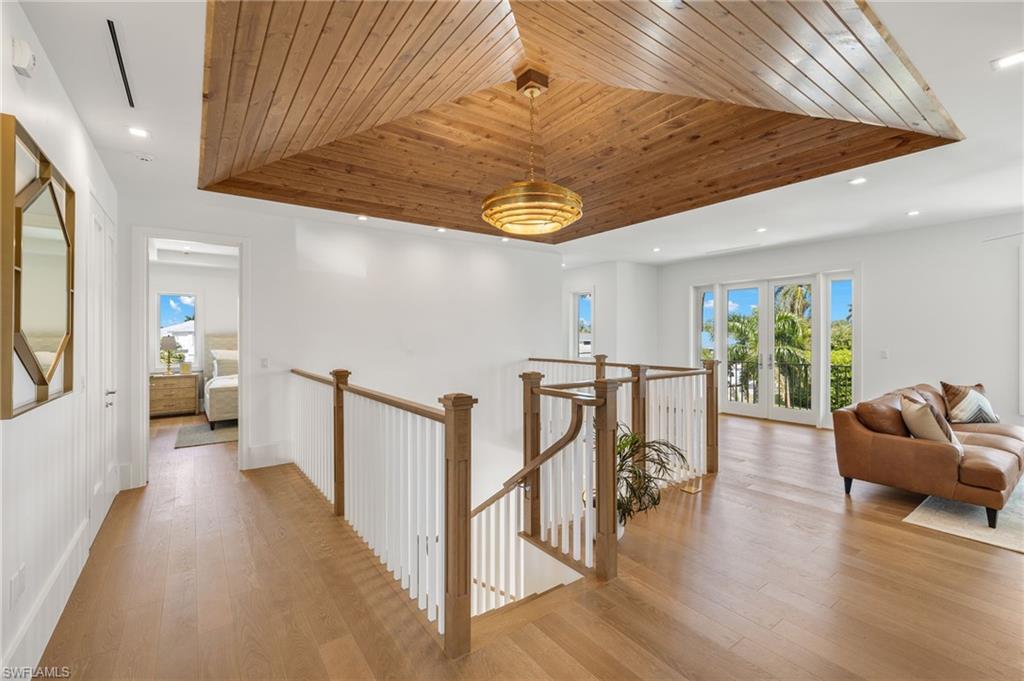 ROYAL HARBOR - Residential