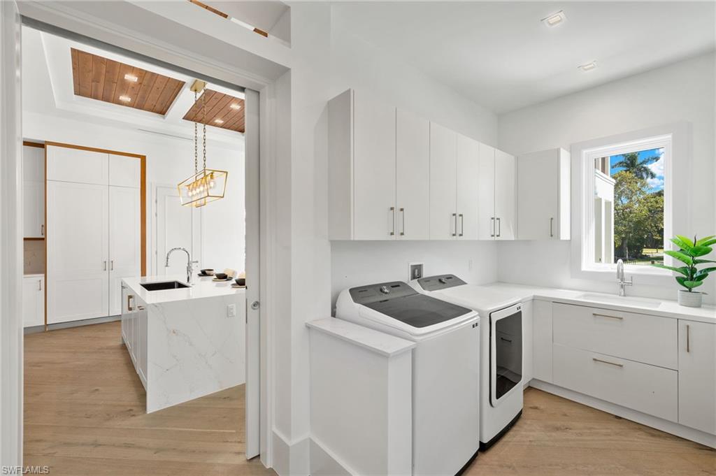 ROYAL HARBOR - Residential