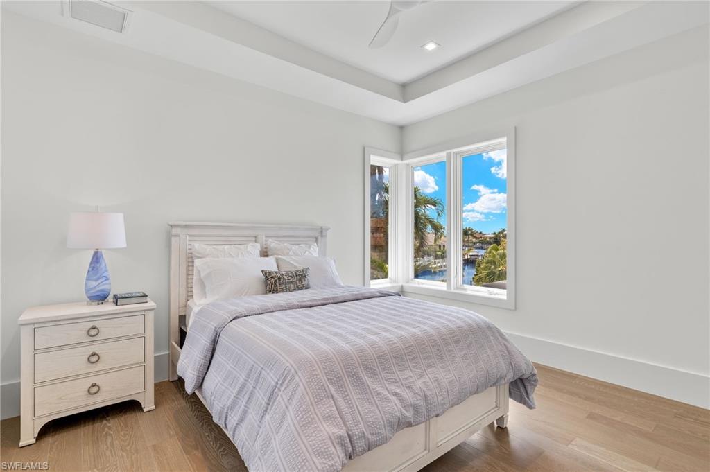 ROYAL HARBOR - Residential