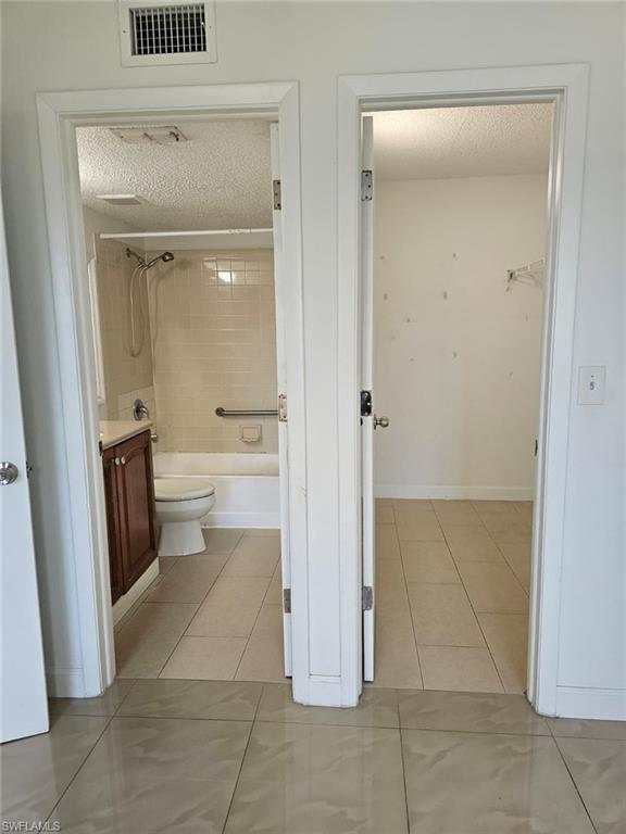 GRANADA LAKES - Residential Lease