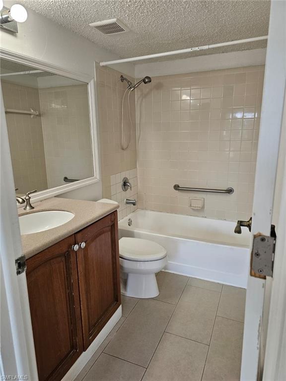 GRANADA LAKES - Residential Lease