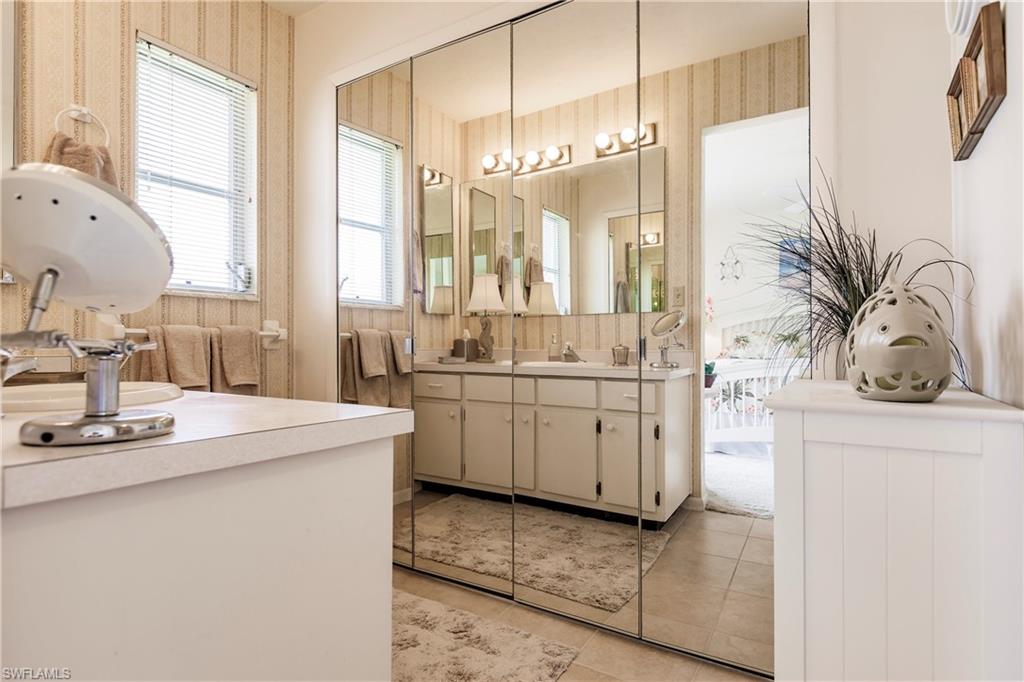 LOCHMOOR ON THE GREEN CONDO - Residential