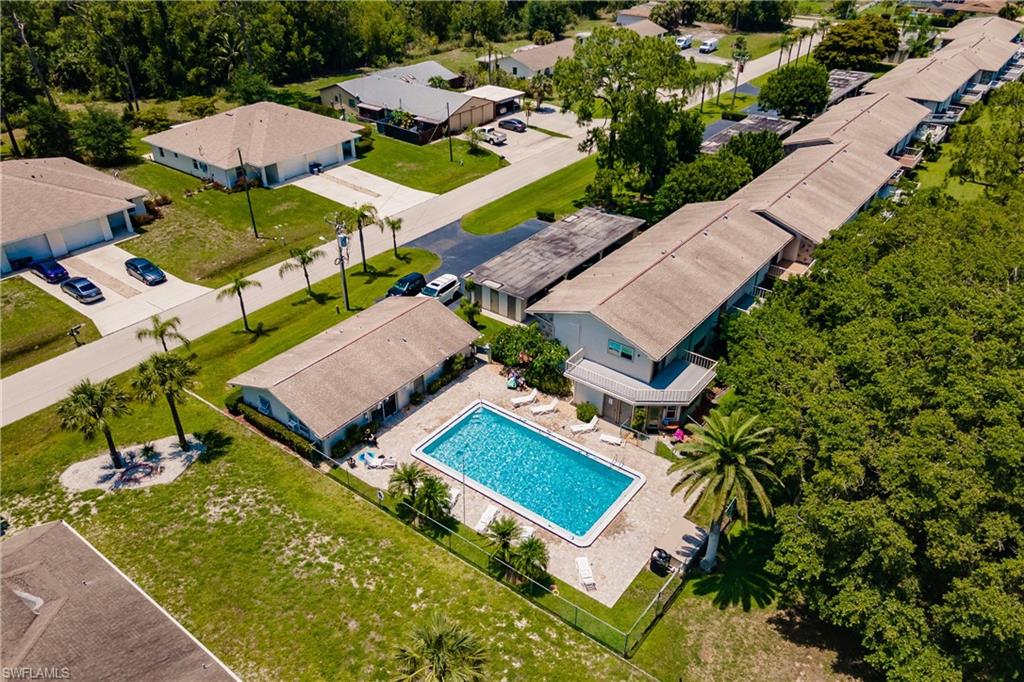 LOCHMOOR ON THE GREEN CONDO - Residential