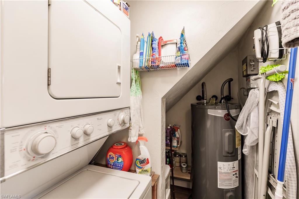 LOCHMOOR ON THE GREEN CONDO - Residential