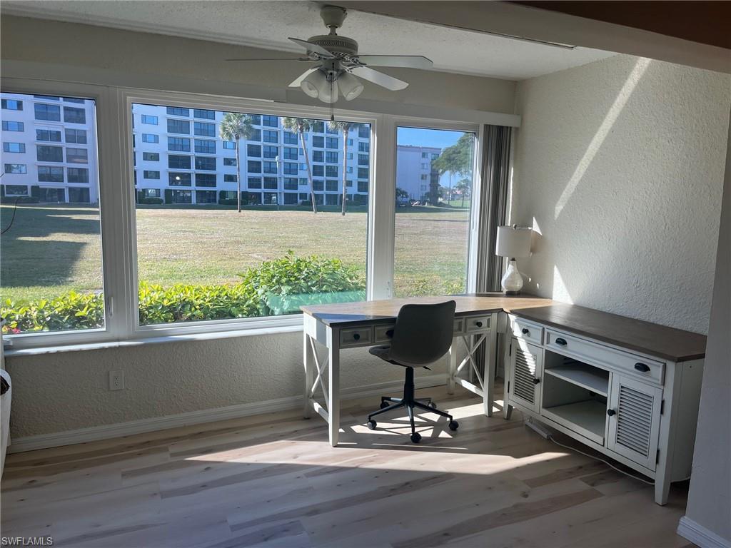 SEVEN LAKES - Residential