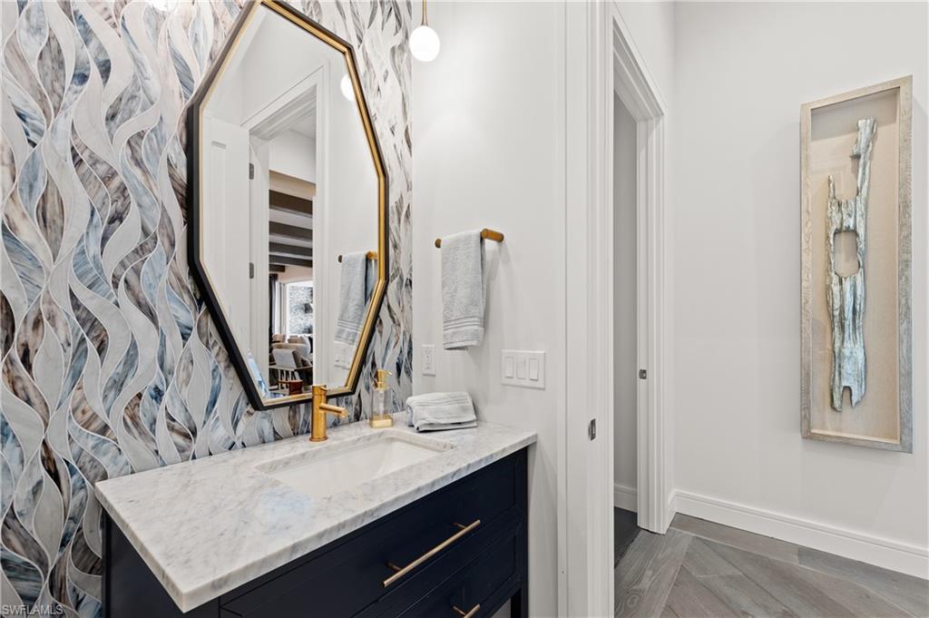 ROYAL HARBOR - Residential