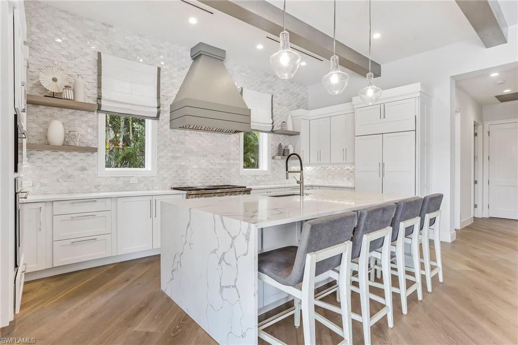 ROYAL HARBOR - Residential