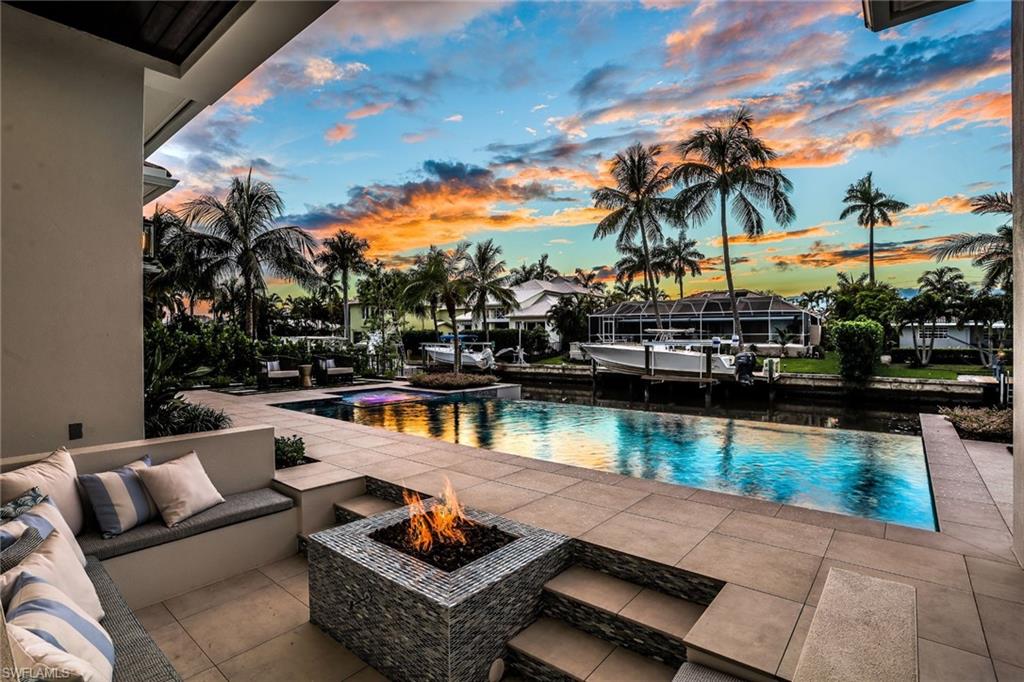 ROYAL HARBOR - Residential