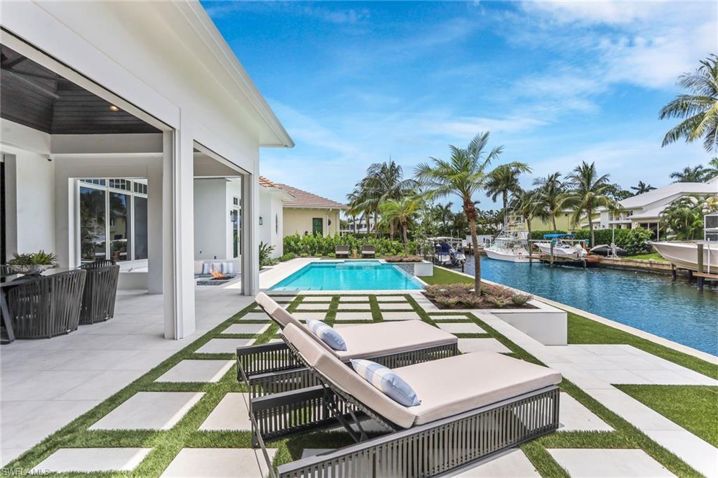 ROYAL HARBOR - Residential