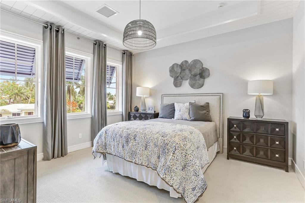 ROYAL HARBOR - Residential