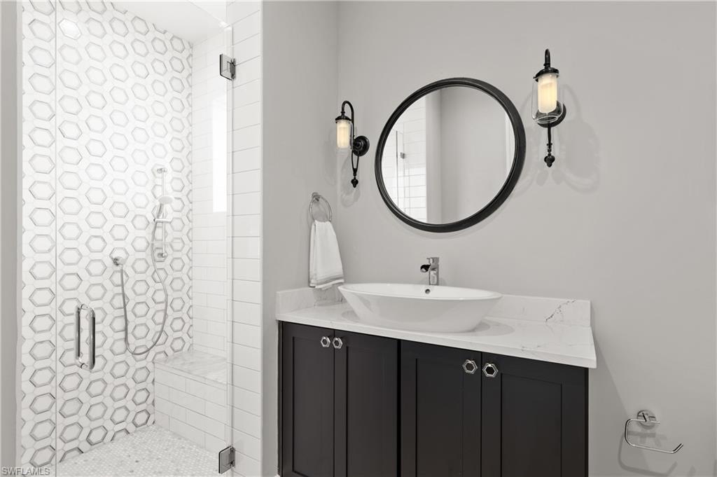 ROYAL HARBOR - Residential