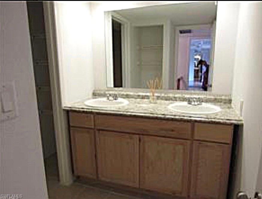 PARKWOODS TOWNHOUSE COMMUNITY - Residential